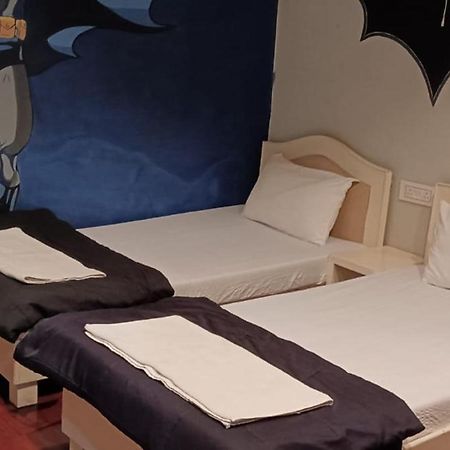 Joey'S Hostel Agra Агра Екстериор снимка