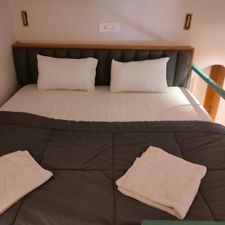 Joey'S Hostel Agra Агра Екстериор снимка