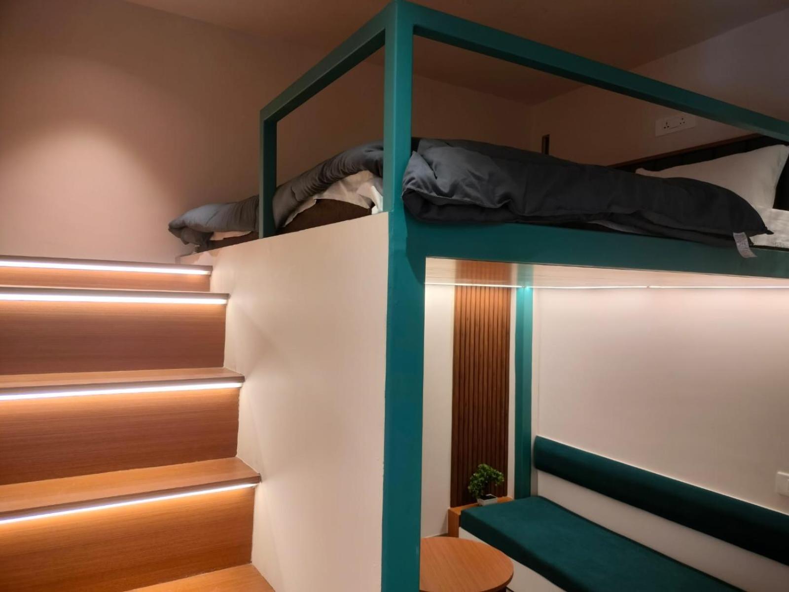Joey'S Hostel Agra Агра Екстериор снимка