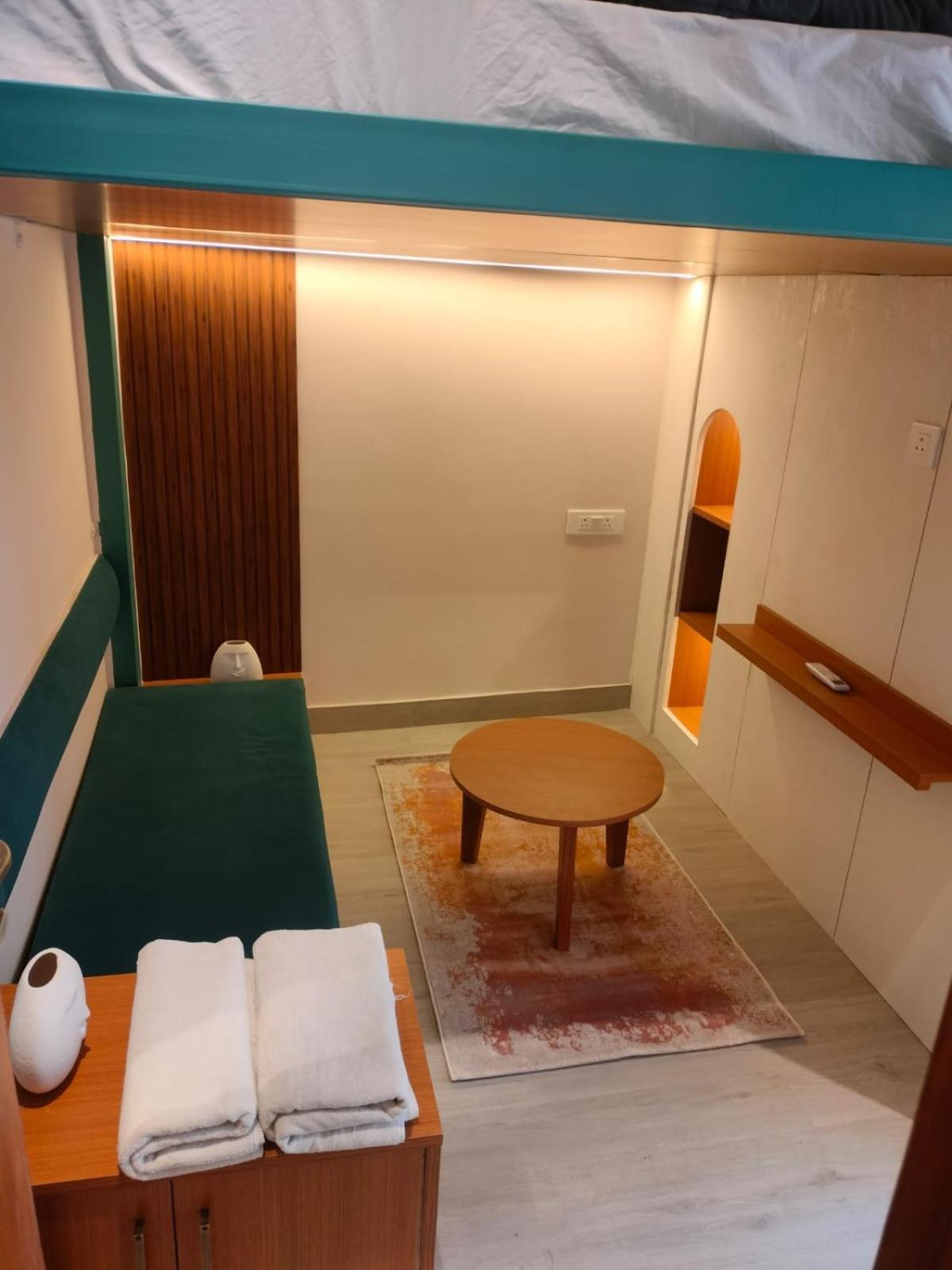 Joey'S Hostel Agra Агра Екстериор снимка