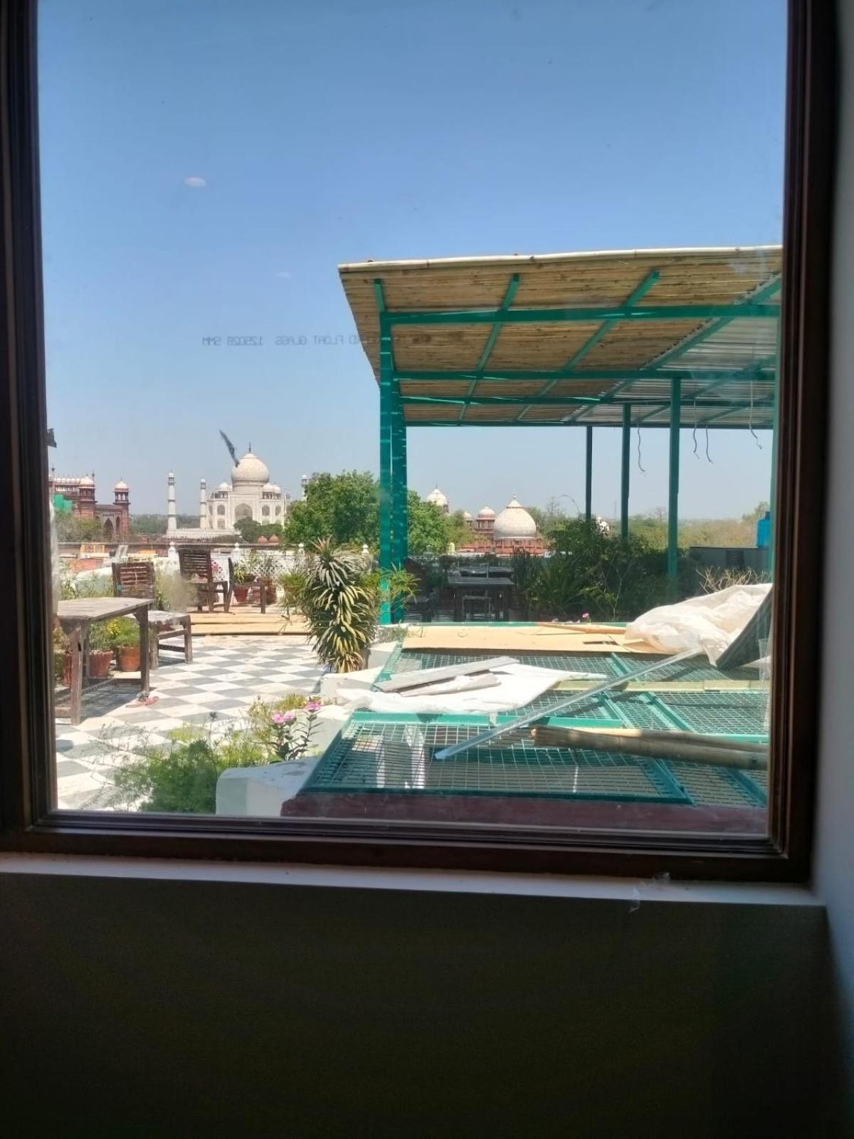 Joey'S Hostel Agra Агра Екстериор снимка
