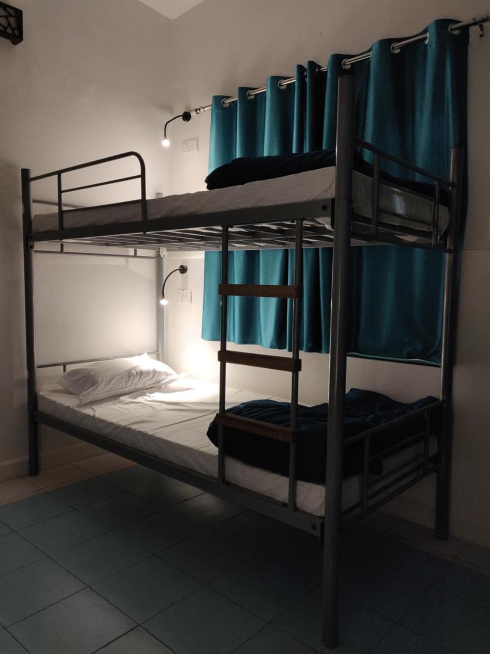 Joey'S Hostel Agra Агра Екстериор снимка