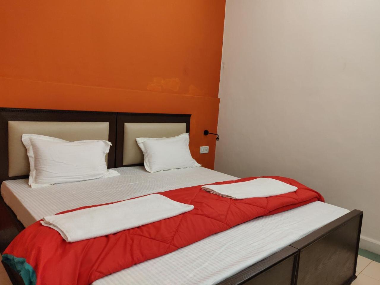 Joey'S Hostel Agra Агра Екстериор снимка
