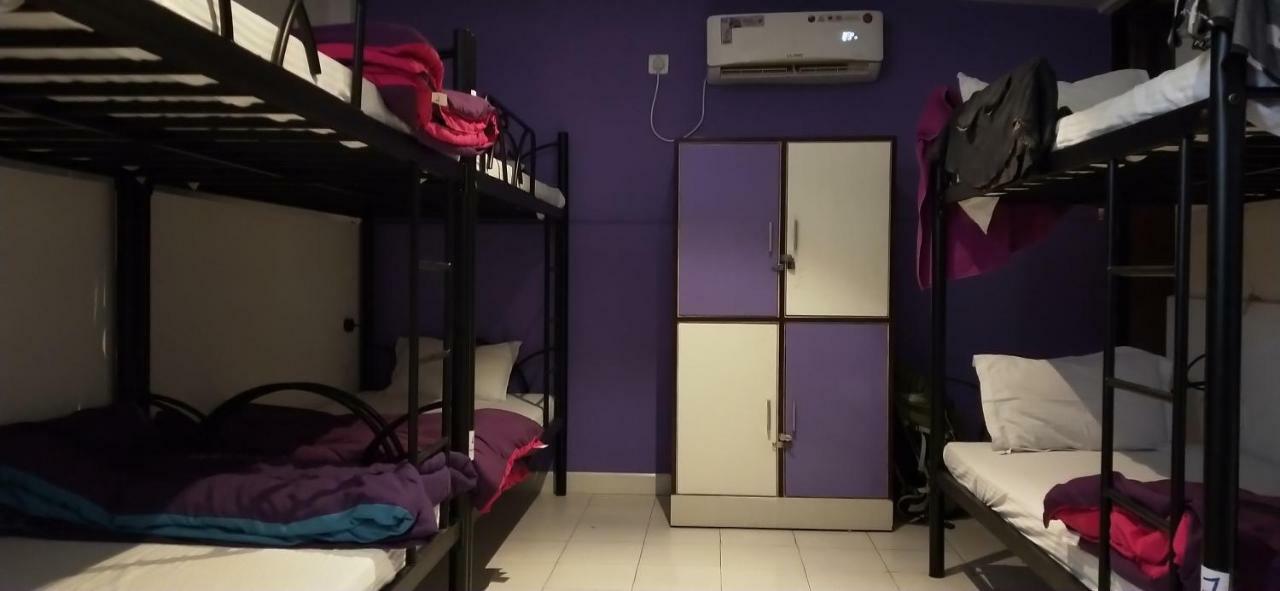 Joey'S Hostel Agra Агра Екстериор снимка